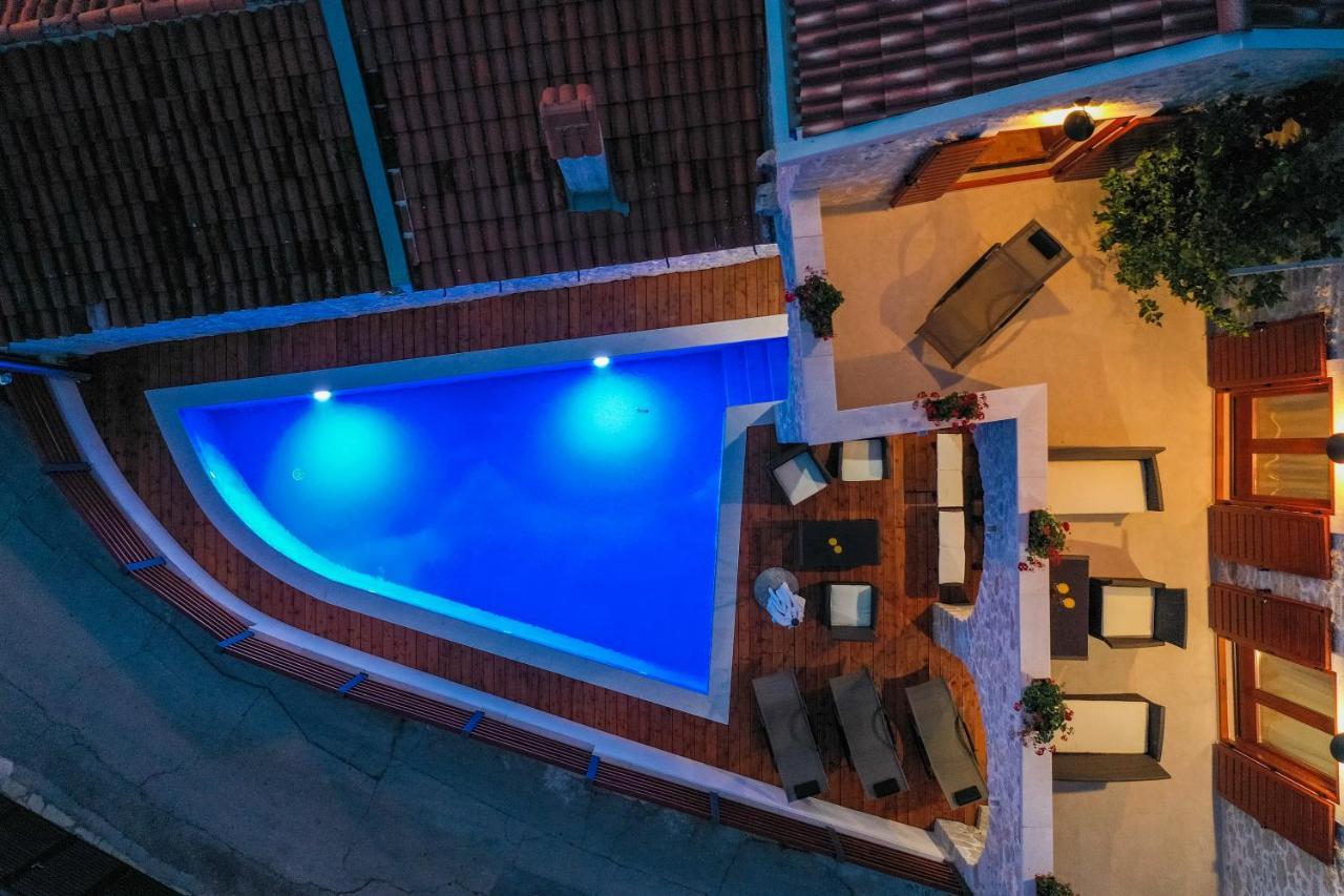 Holiday Home Mare Petrčane Kültér fotó