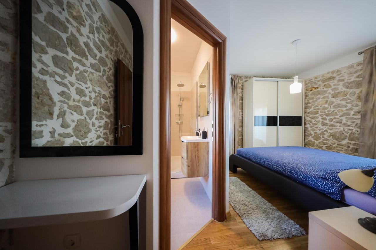 Holiday Home Mare Petrčane Kültér fotó