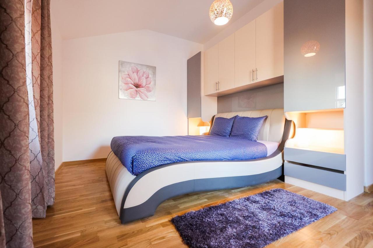 Holiday Home Mare Petrčane Kültér fotó