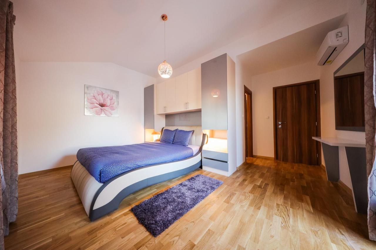 Holiday Home Mare Petrčane Kültér fotó