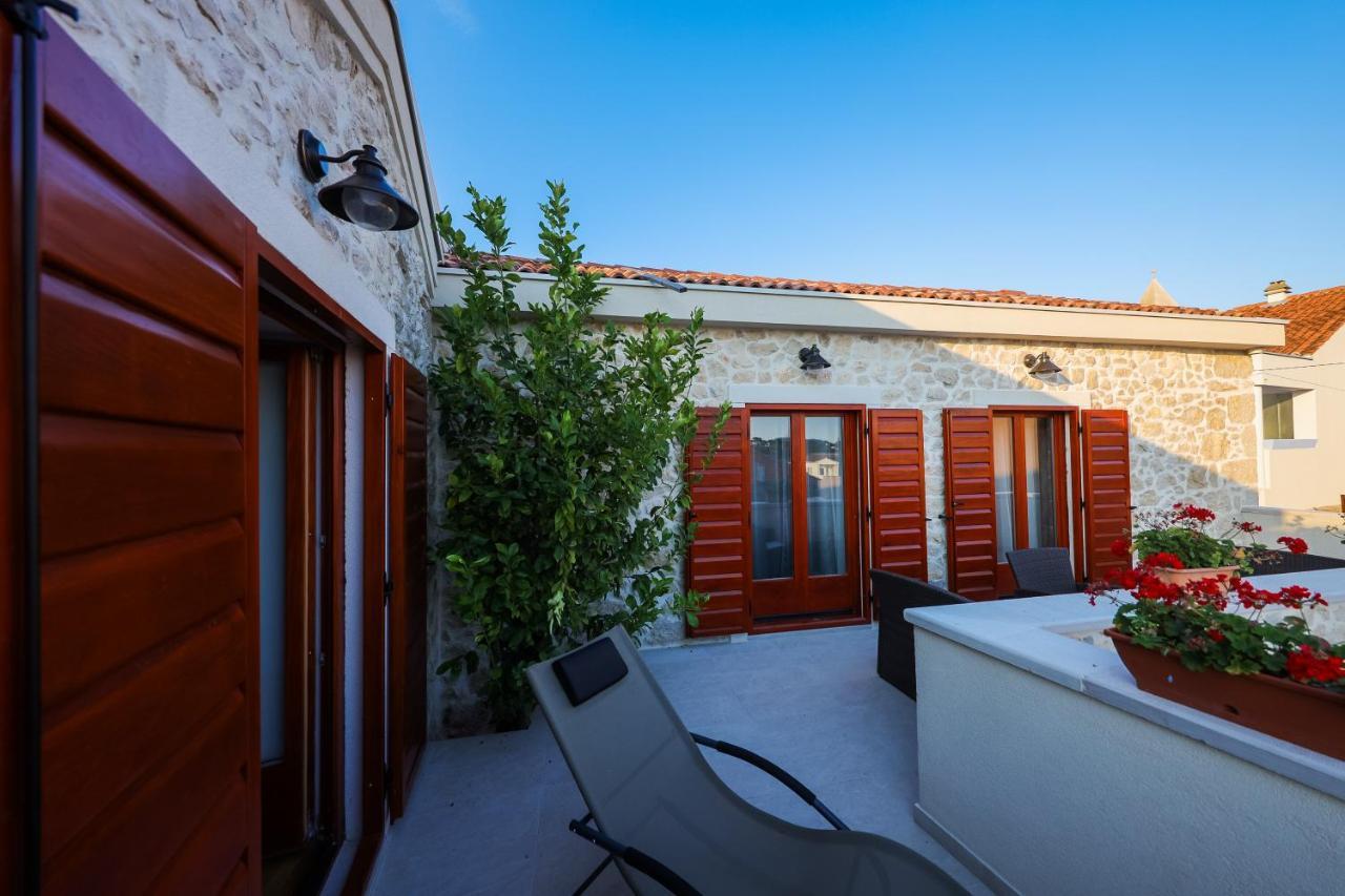 Holiday Home Mare Petrčane Kültér fotó