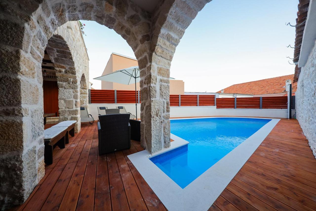 Holiday Home Mare Petrčane Kültér fotó